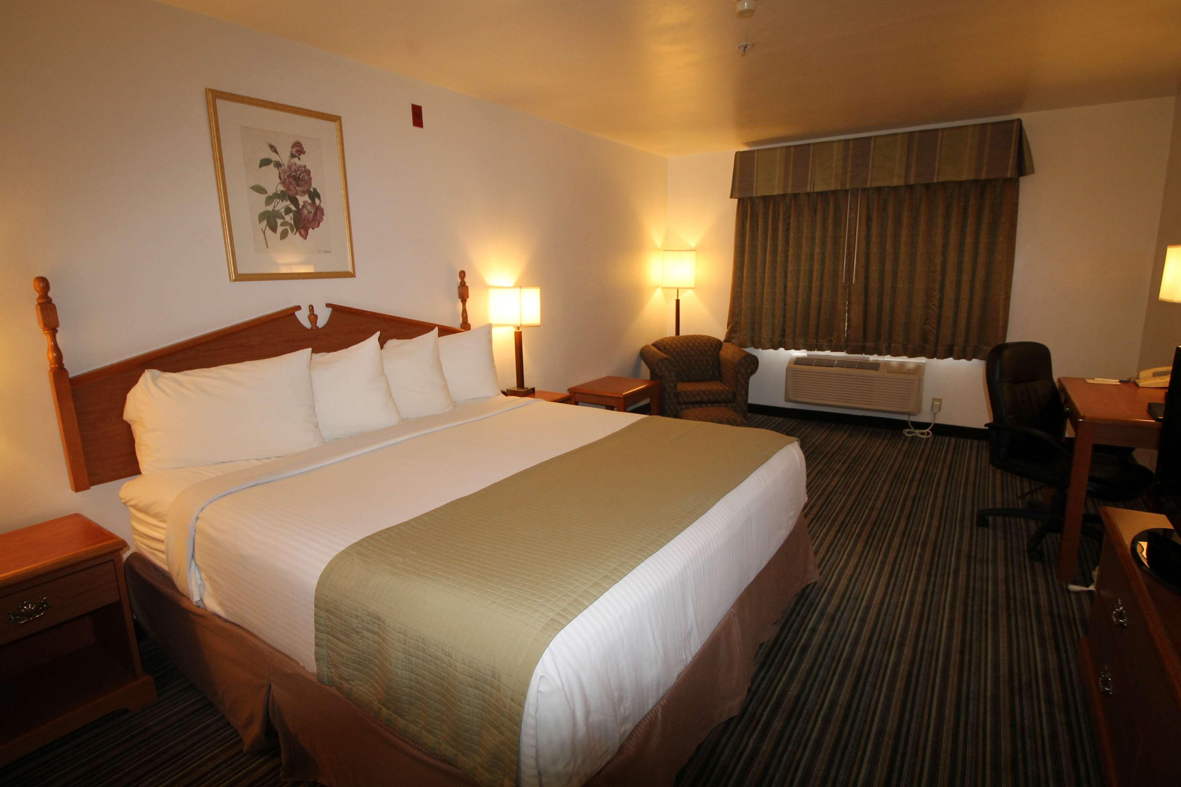 Best Western Liberty Inn Delano Exterior foto