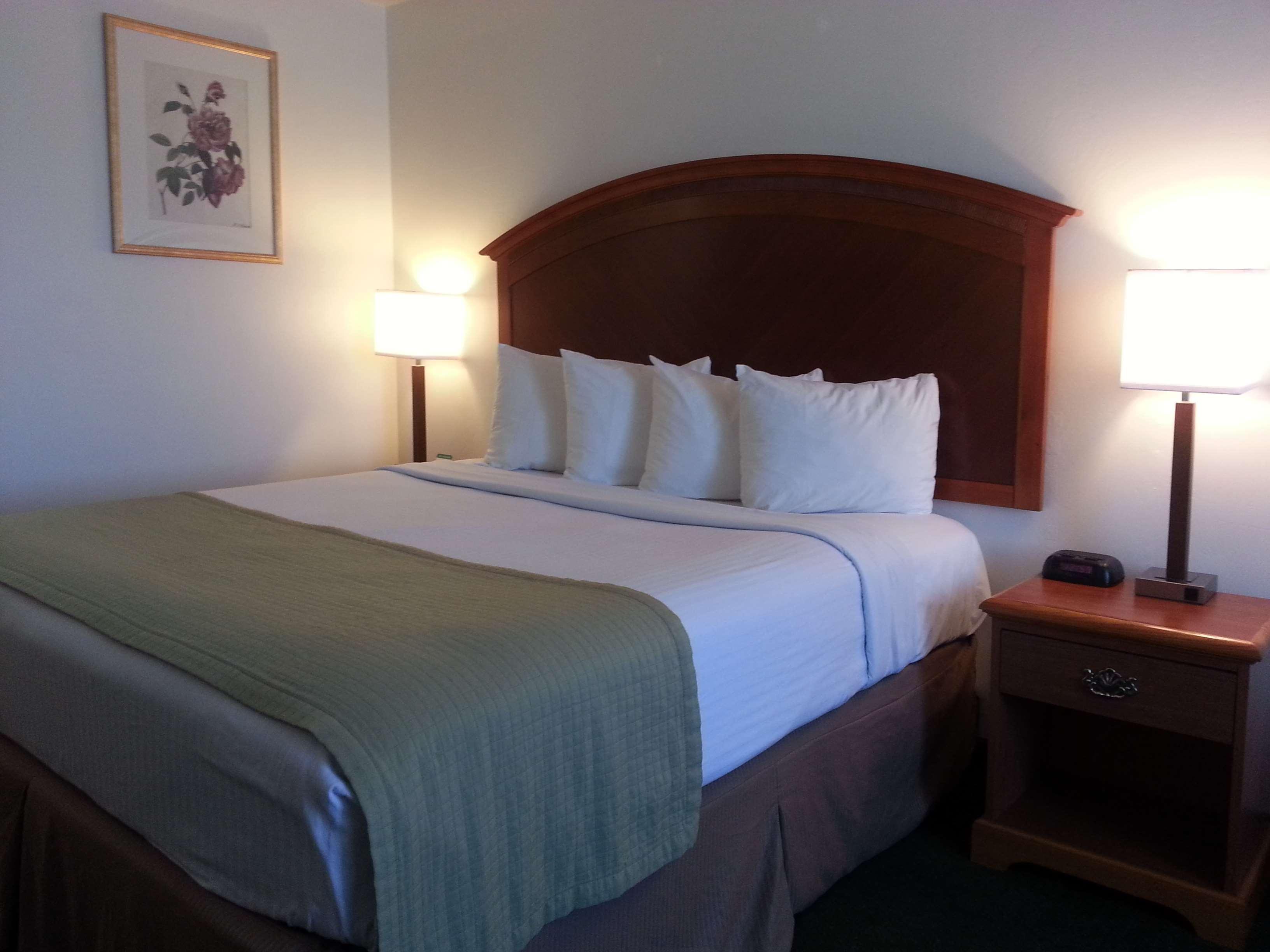 Best Western Liberty Inn Delano Exterior foto